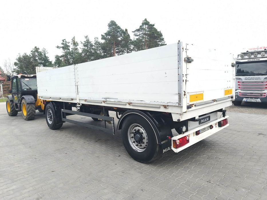 Schwarzmuller budowlana 2008 rok rolnicza 18 DMC osie BPW ładownosc 14,4t