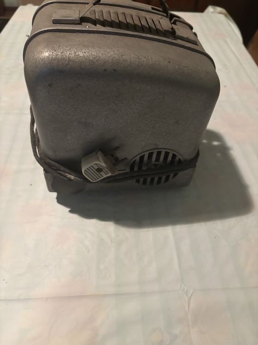 Stary radziecki projektor prl