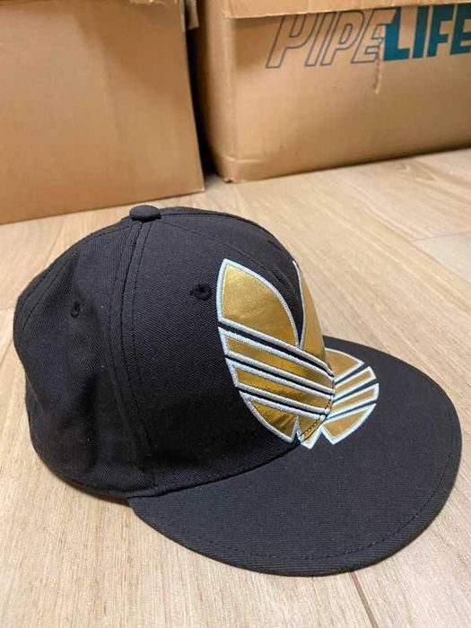 Damska czarna czapka Adidas