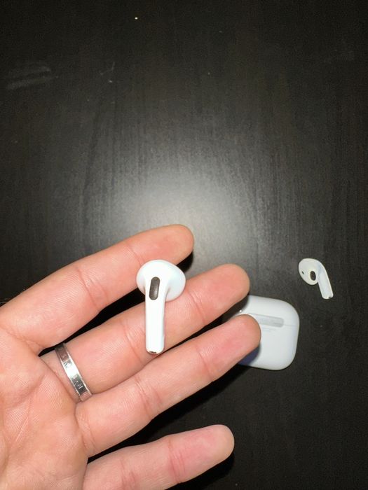 Apple Airpods 4 anc 2024