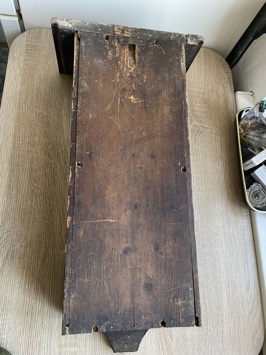 Корпус настінного годинника.