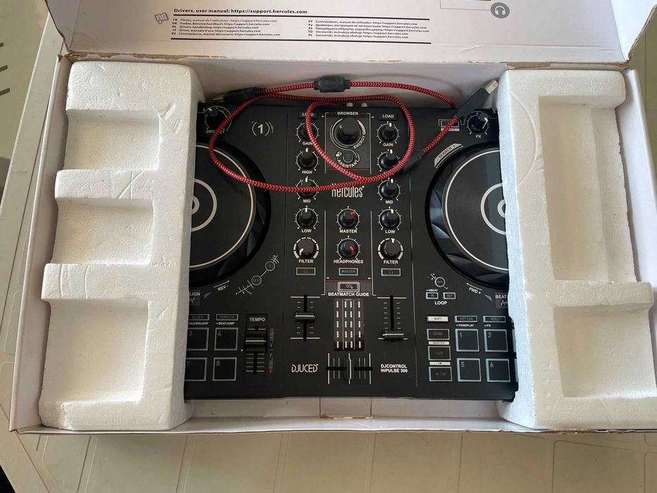 Hercules DJ Control Inpulse 300 (mesa dj)