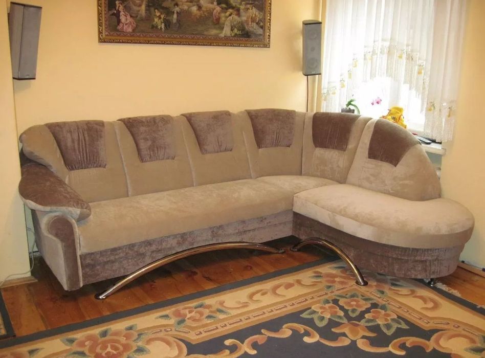 Перетяжка диванів,крісел,кухонних кутків,офісних крісел,ліжок,банкеток