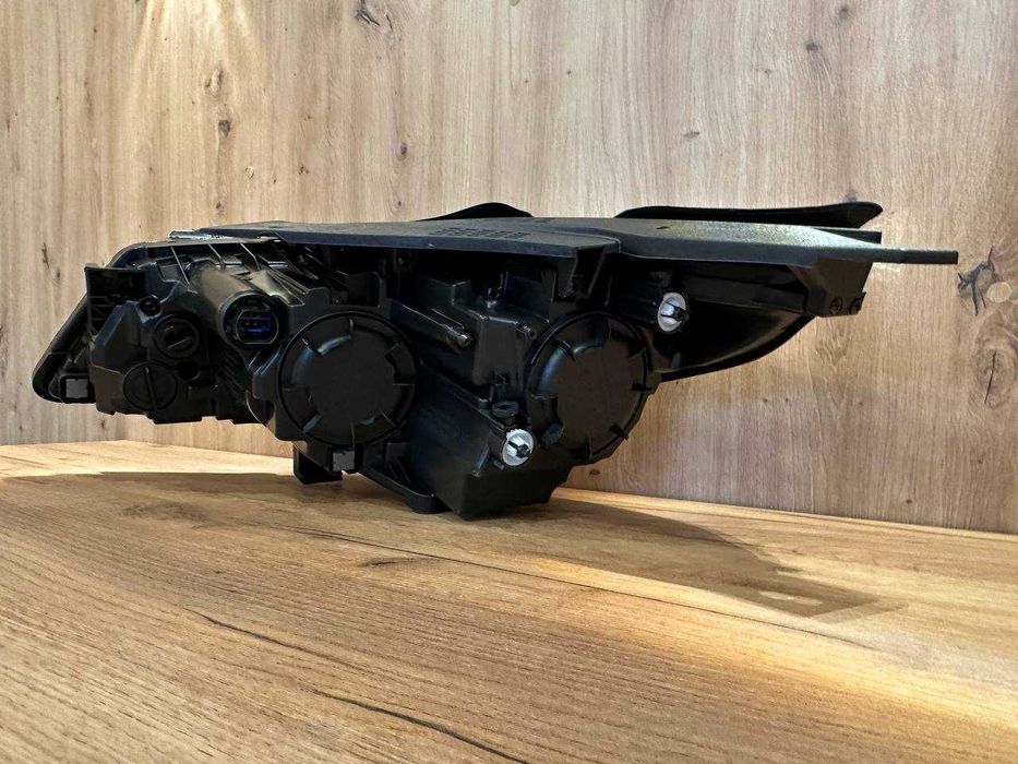 Фара правая, левая новая KIA Optima (K5) аналог