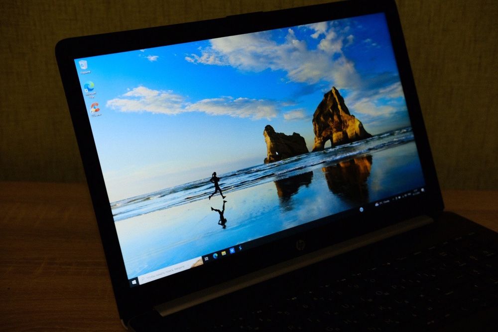 Ноутбук HP 15da0235ur