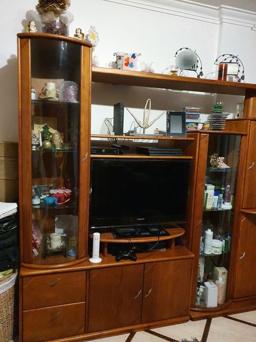 Móvel de sala em cerejeira maciço + mesa de centro
