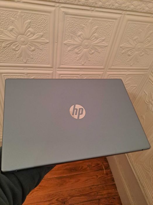 HP LAPTOP Intel(R) Core(TM) i5-1235U 16gb Windows 11 Home