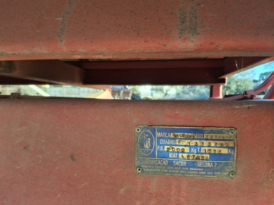 Vendo reboque Galucho