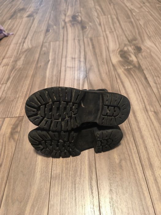 Осінні черевики для дівчинки