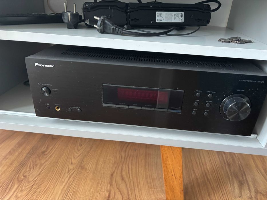 Amplituner Pioneer SX-20