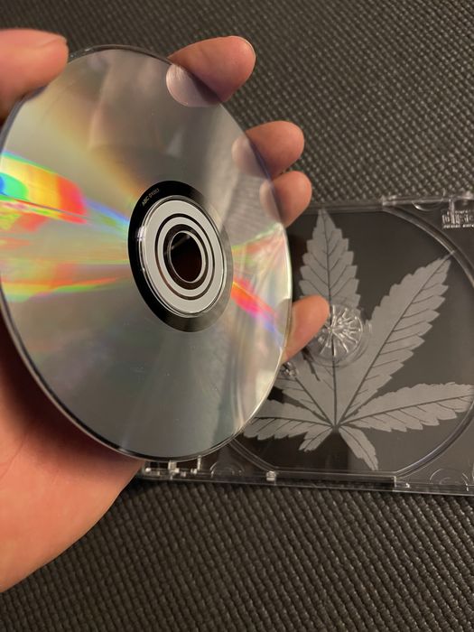 Death Row Records Presents: The Chronicle (2001) CD