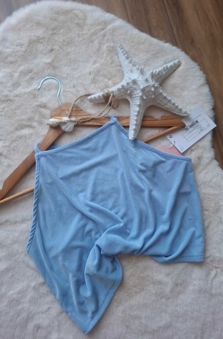 Jasnoniebieski top