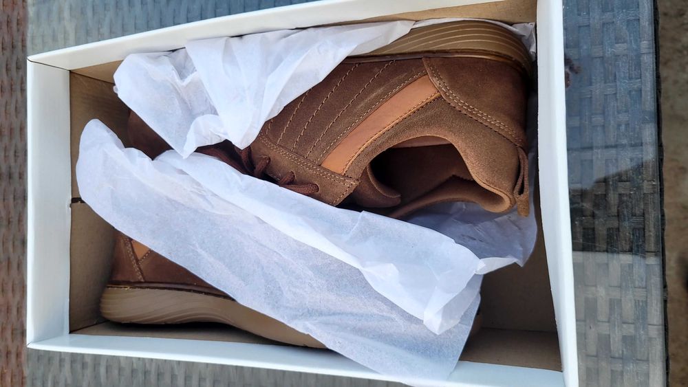 Sapatos homem - tamanho 40