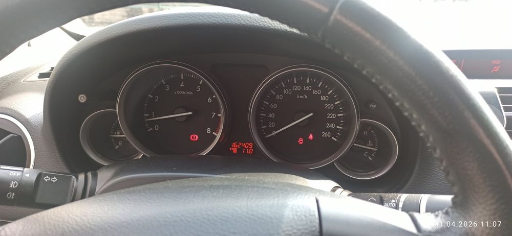 Продаю авто Мазда