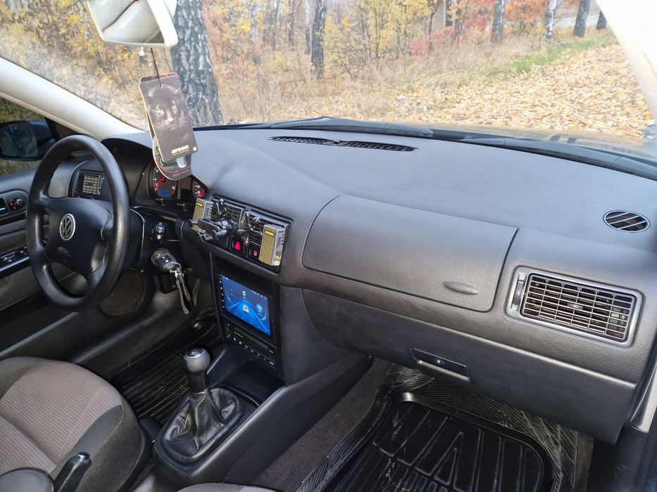 Продам Volkswagen Golf 4 2.0 бензин