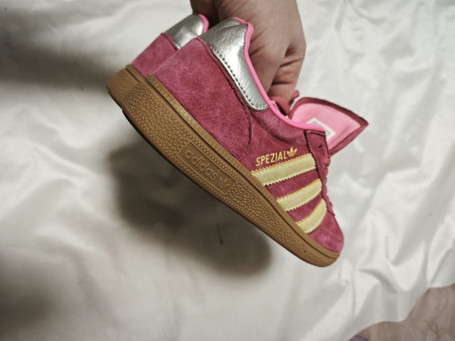 Дитячі кросівки  Adidas Handball Spezial 37р