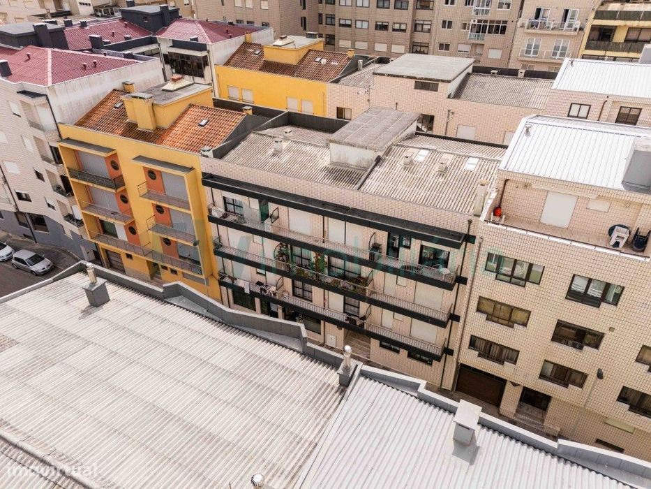 Apartamento T1 em Aver-O-Mar - 2ª Linha de Praia