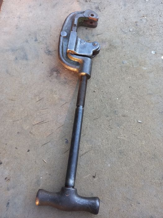 Труборез ручной.  Ссср. Бу. Без резца.