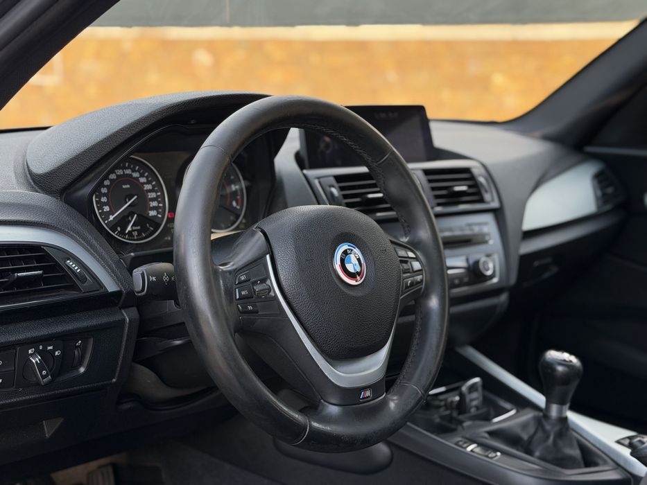 BMW 118D PACK M