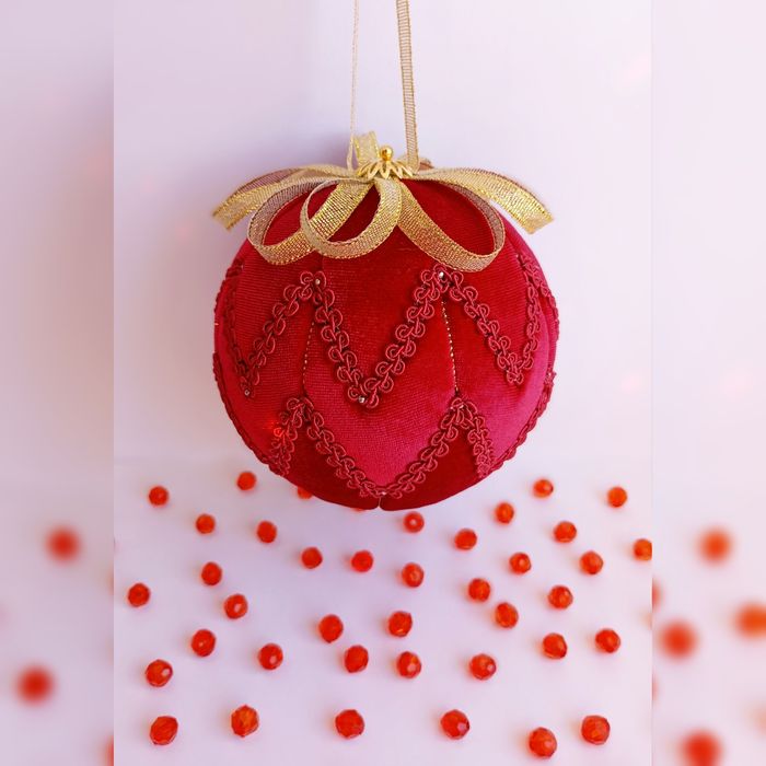 Новорічні іграшки