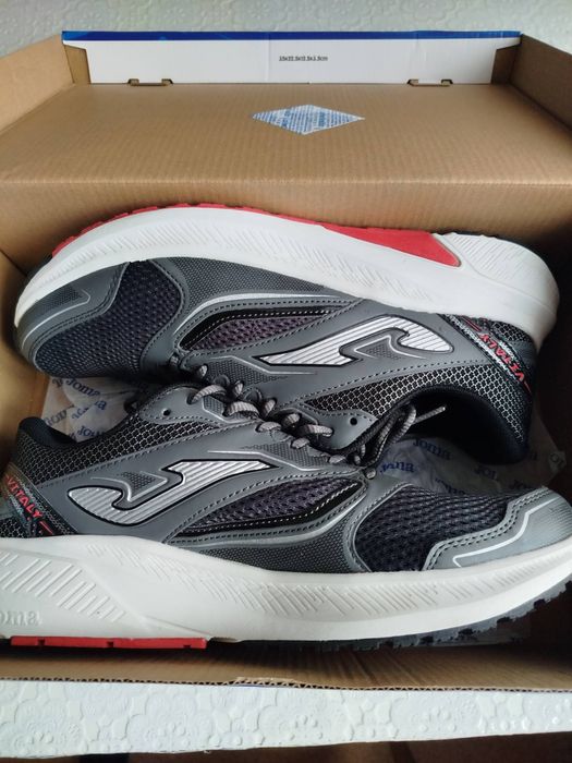 Кроссовки Joma мужские