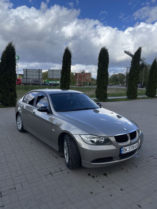 Продам Bmw e90 318i