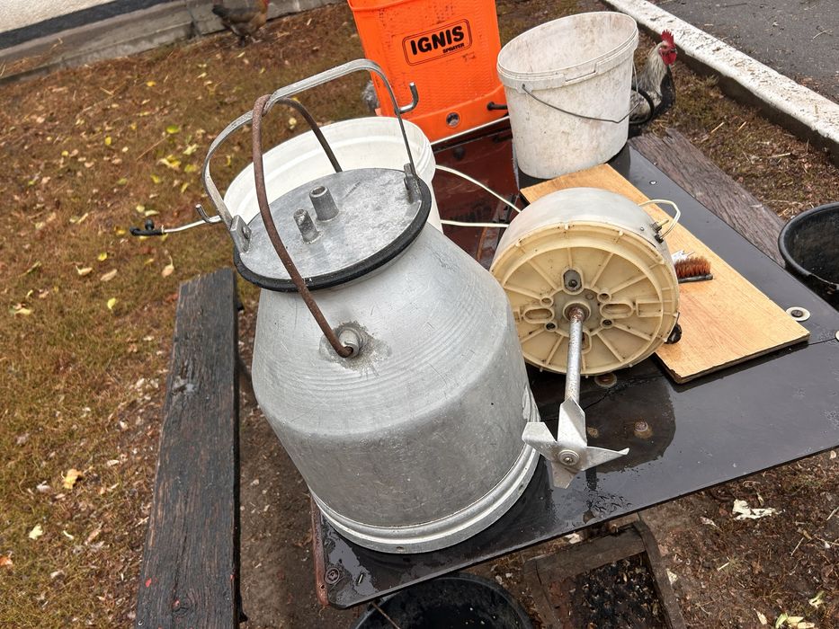 Доільний молочний бідон