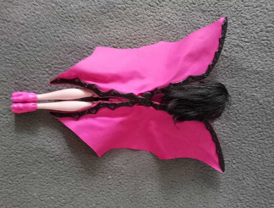 Кукла Monster High «Дракулаура: Летучая мышь» MATTEL