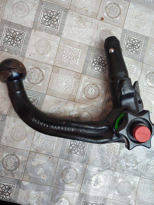 Продам фаркоп для BMW