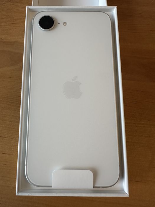 Iphone 16e 128GB biały MD1R4QN/A