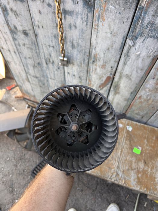 Вентилятор печки Volkswagen Passat B6 Skoda Octavia A5