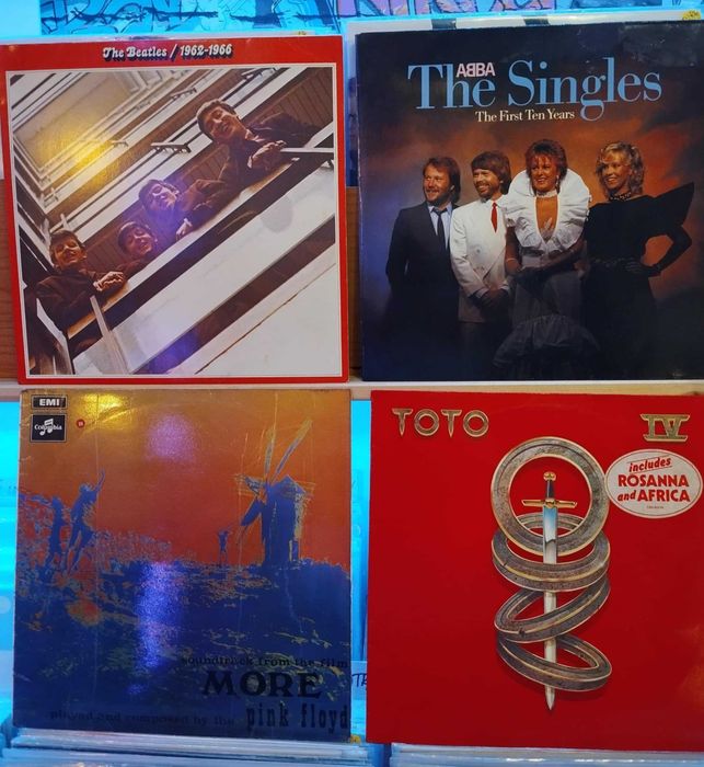 Vinil Zappa Doors Violent Femmes waterboys  Eno Queen Delfins,