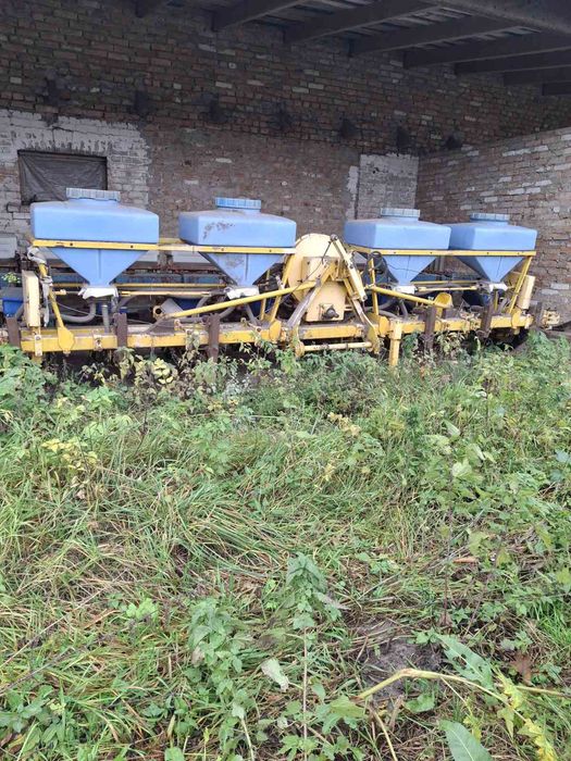 Зернова сівалка точного висіву Тодак