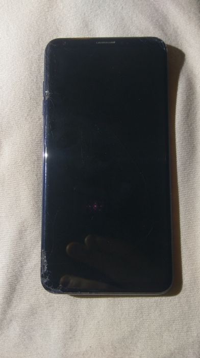 LG V30 4/64 smartfon