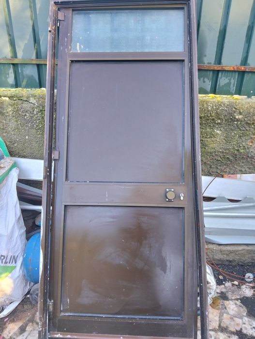 Portas e portadas de alumínio