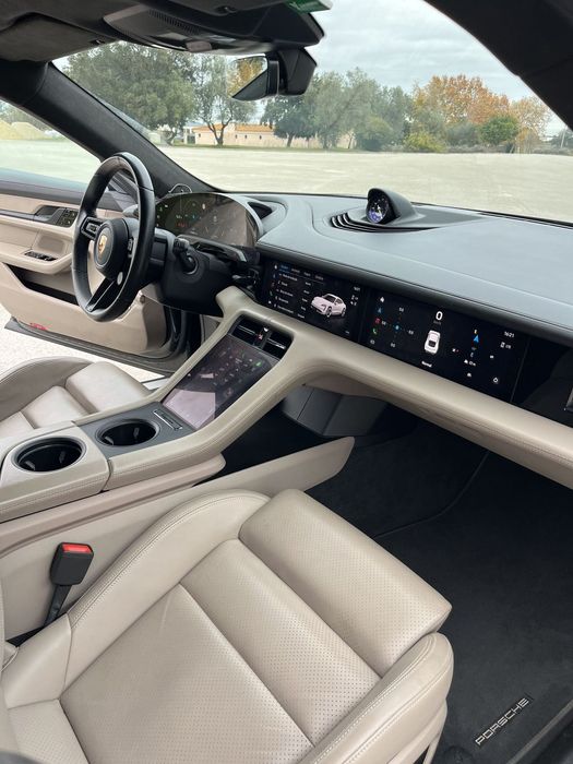 Porsche Taycan Turbo