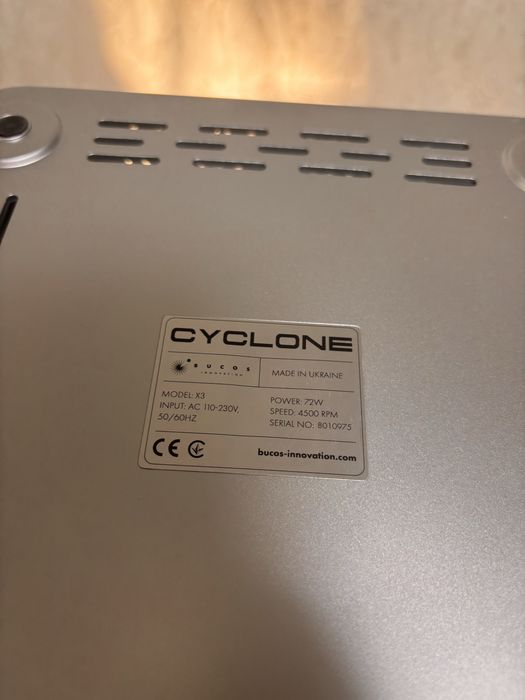 Профессиональная вытяжка BUCOS CYCLONE X3 72W