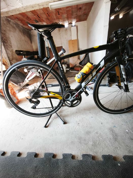Bicicleta bh g6 em carbono venda ou troca por BTT roda 29 em carbono