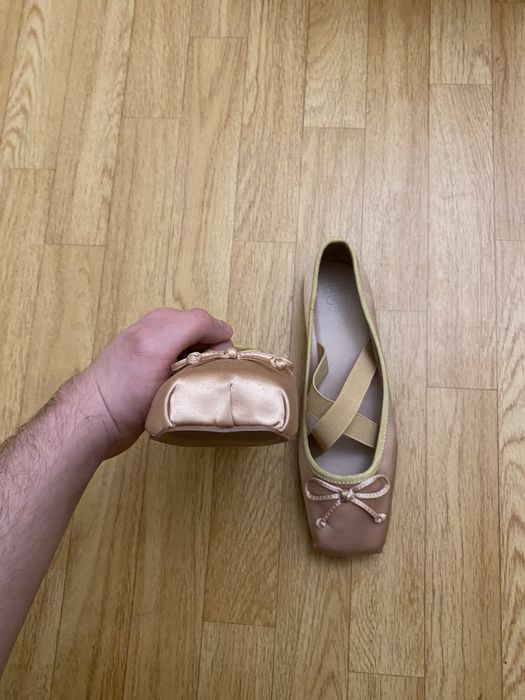 Балетки як miu miu