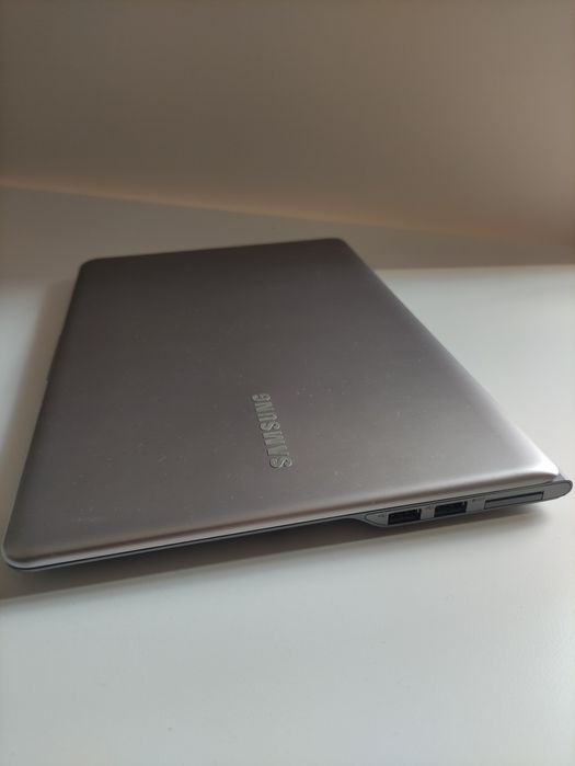 Portátil Samsung Ultrafino
