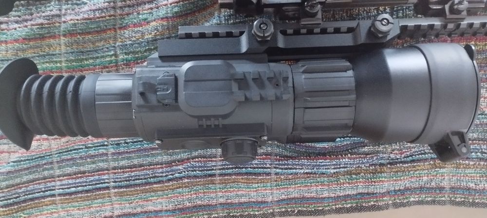 Mira Yukon Sightline N475 - Moderador de som Jaki Mini Sniper