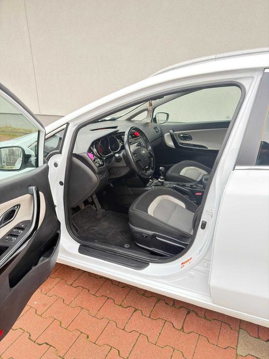 KIA CEED 2016 1.6/135KM