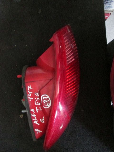 Farolim esquerdo ALFA ROMEO 147 (937_)