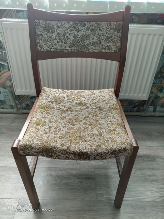 Деревянный  Стул