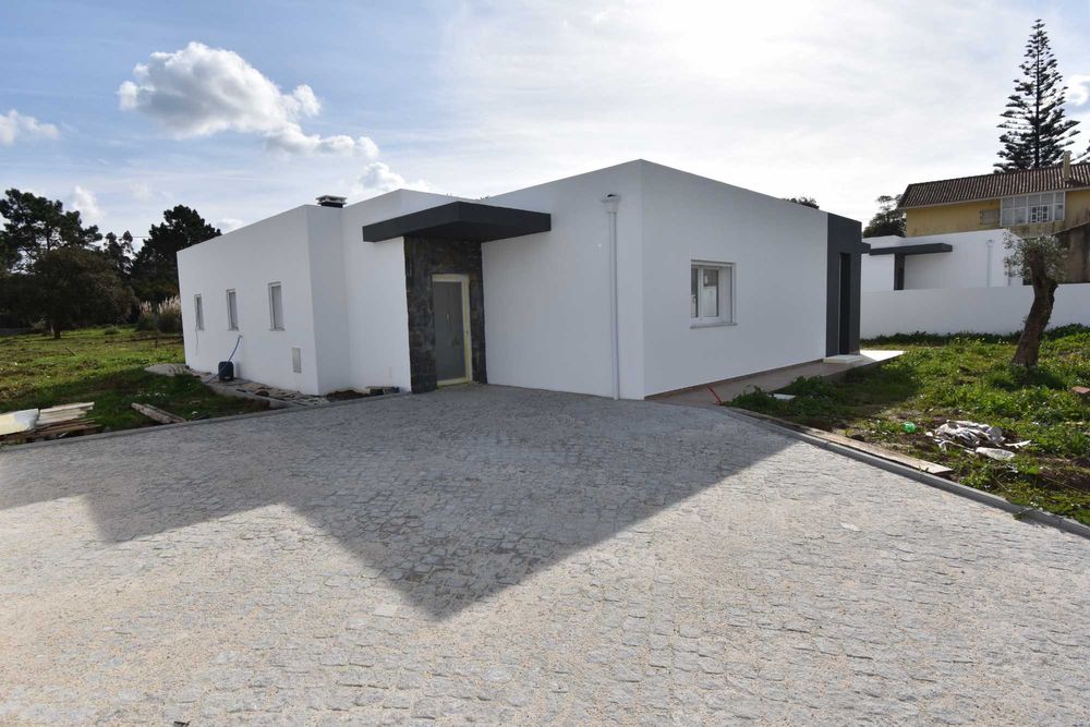 Moradia isolada com pisicna