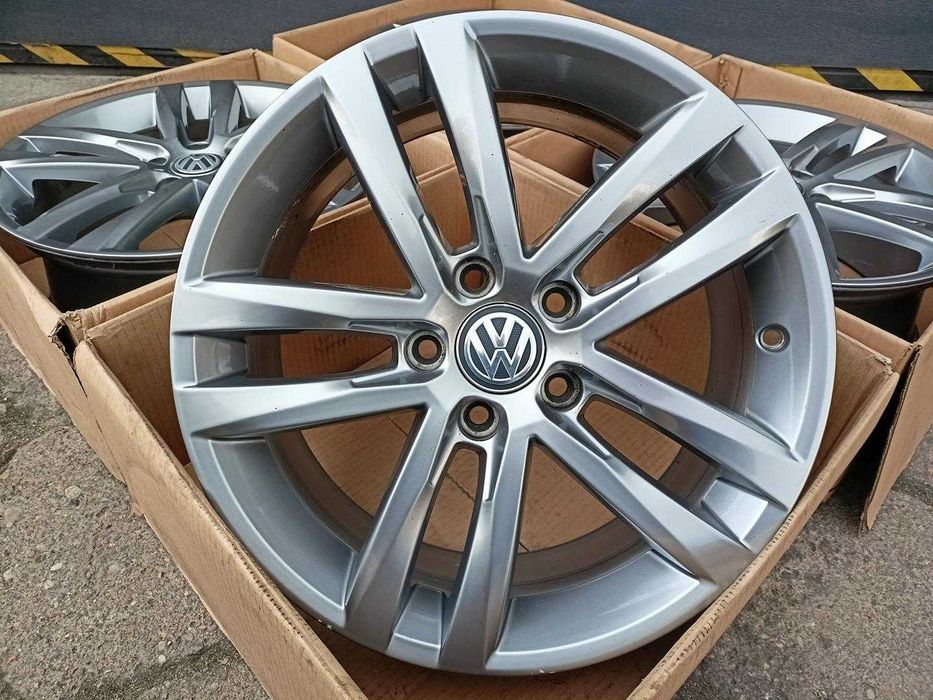 Oryginał felgi 17cali 5G0 VW Golf Jetta Taos Touran Bora Caddy nr7115