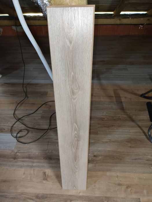 Panele podłogowe drugi gatunek