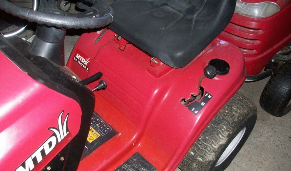 Vendo trator corta relva