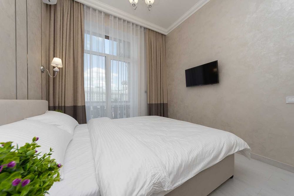 Видова на Майдан Хрещатик, Бориса Гринченко 2