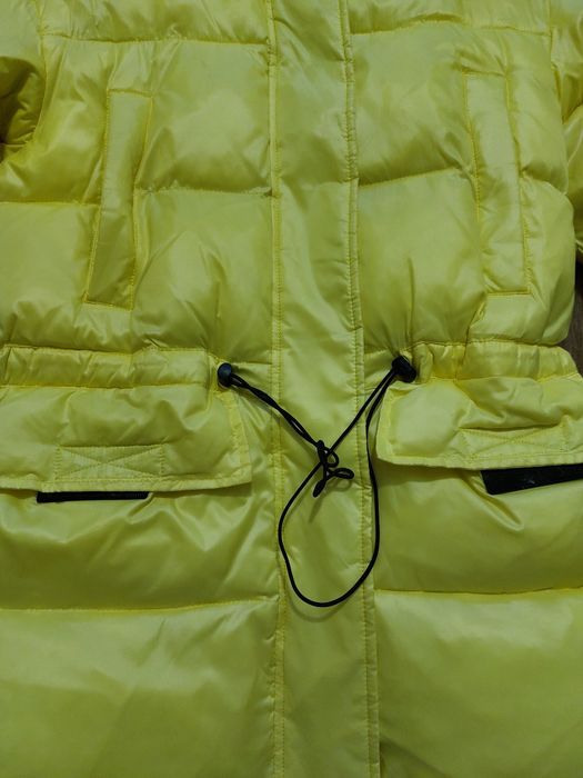 Зимова куртка на дівчинку, 140